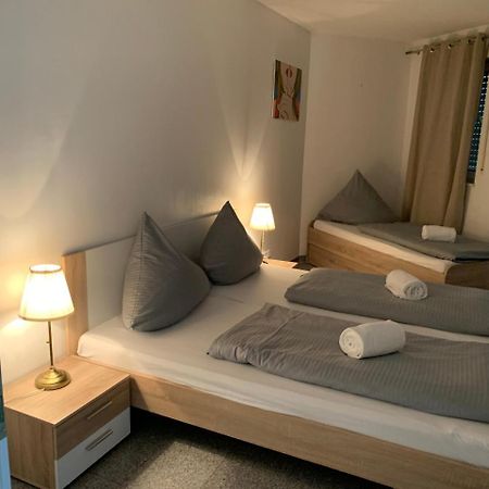 Kn Kahtan Boarding House Apartman München Kültér fotó