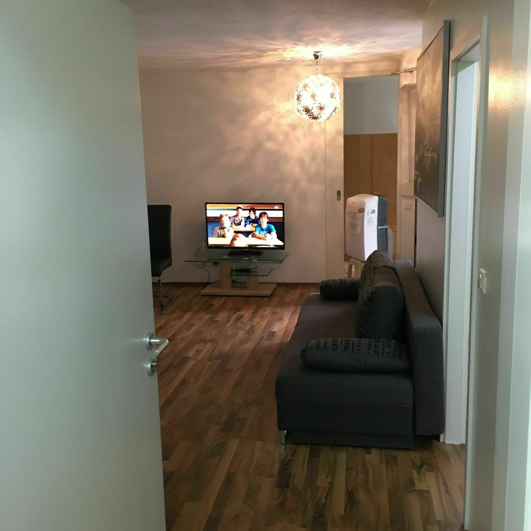Kn Kahtan Boarding House Apartman München Kültér fotó