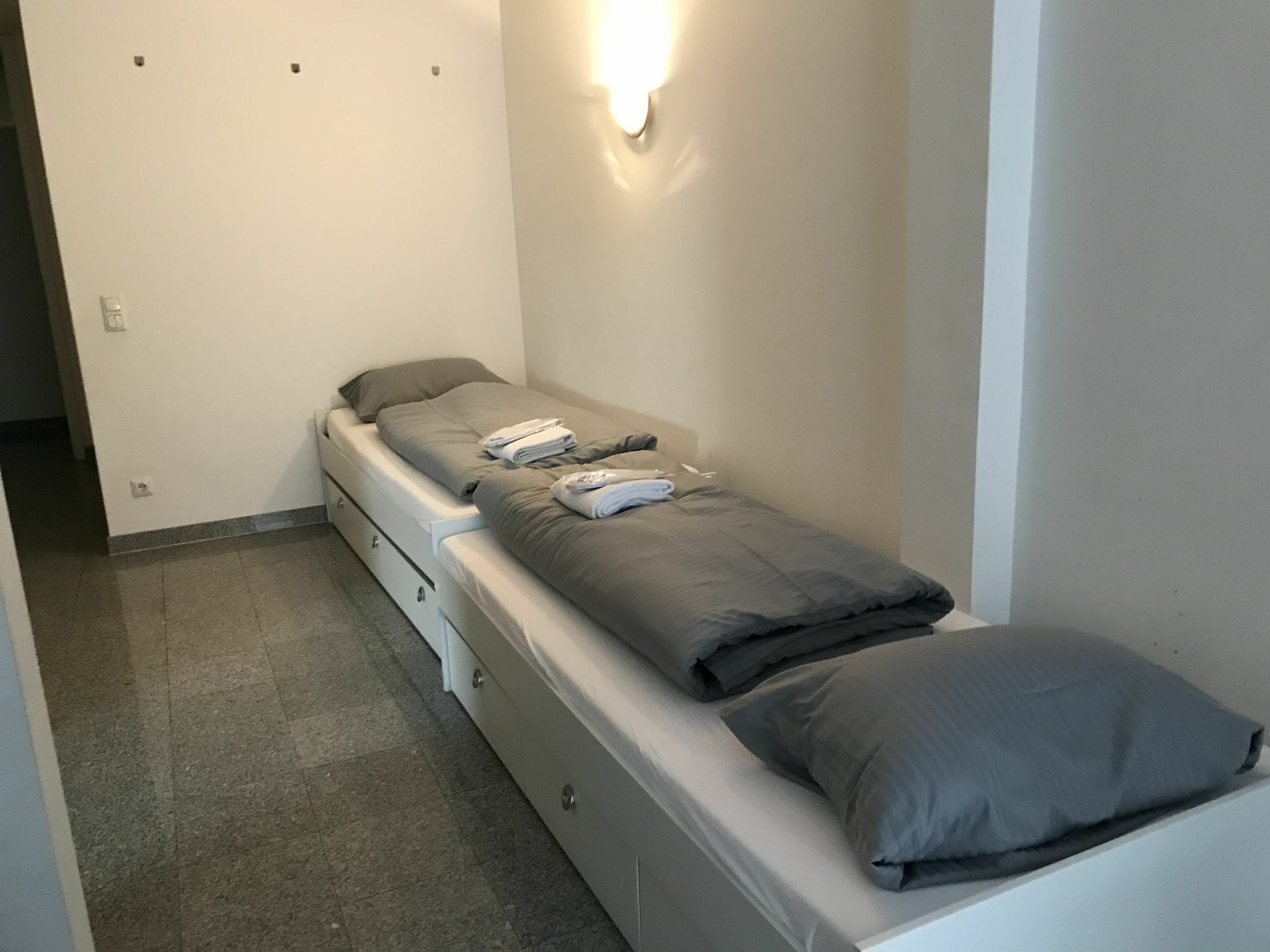 Kn Kahtan Boarding House Apartman München Kültér fotó