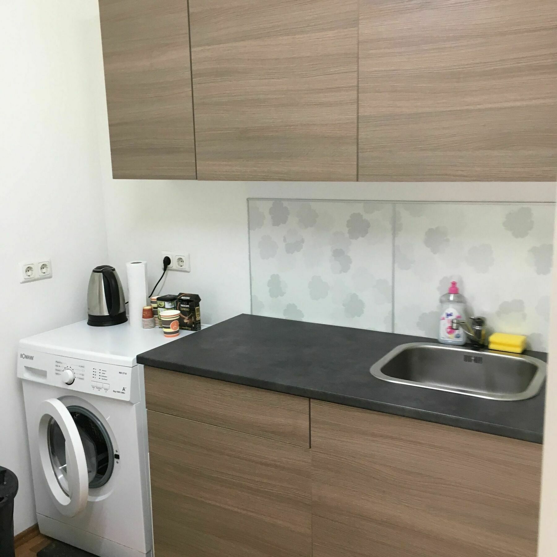Kn Kahtan Boarding House Apartman München Kültér fotó