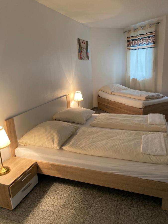 Kn Kahtan Boarding House Apartman München Kültér fotó